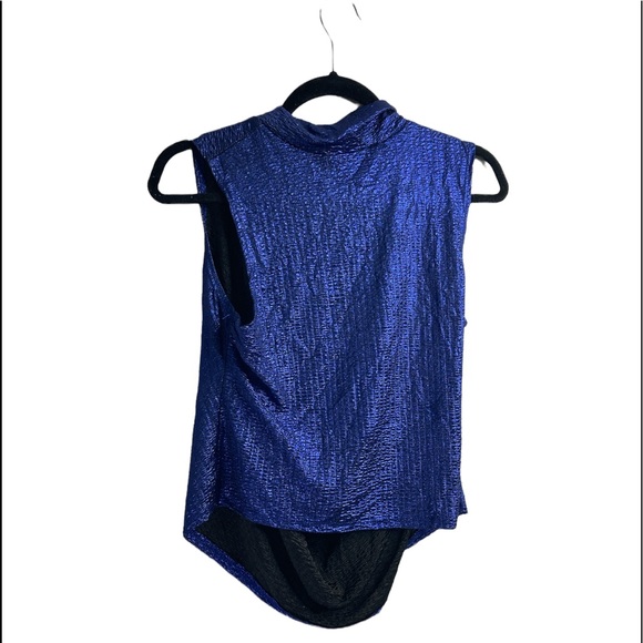 Woman’s Heart 2 Heart Blouse - Picture 3 of 4